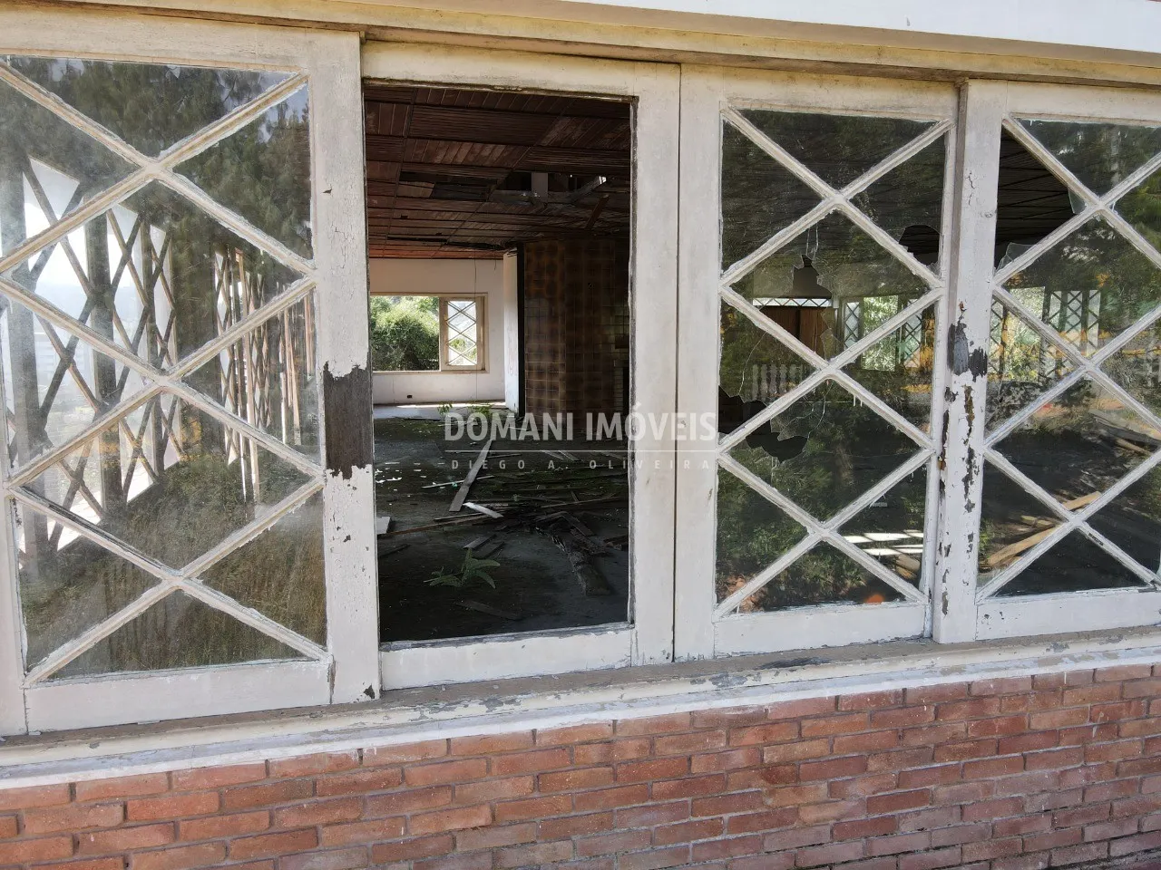 Comercial à venda de 4.560 m² em Campos do Jordão, SP, Brasil