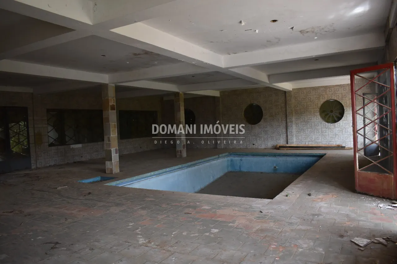 Comercial à venda de 4.560 m² em Campos do Jordão, SP, Brasil