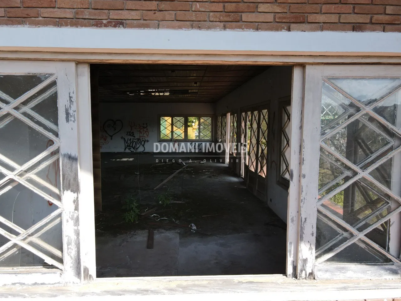 Comercial à venda de 4.560 m² em Campos do Jordão, SP, Brasil