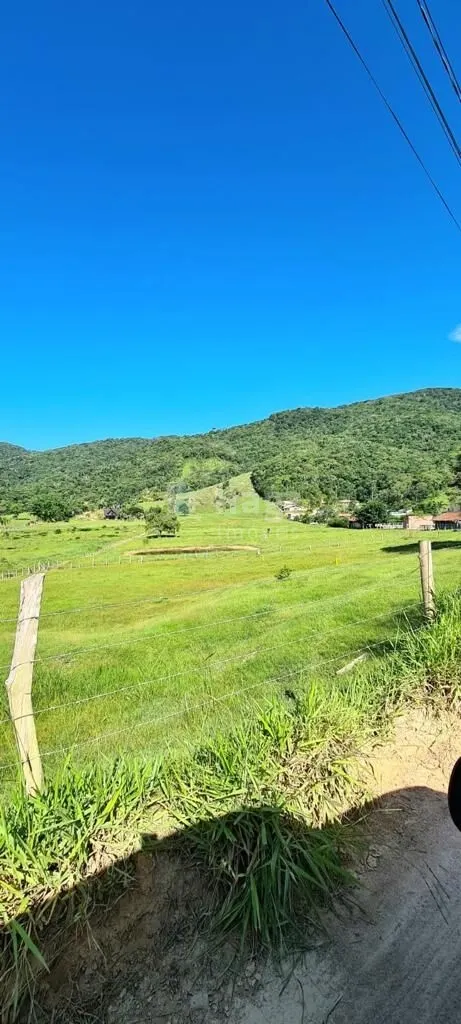 Fazenda à venda de 5 ha em Tijucas, SC, Brasil