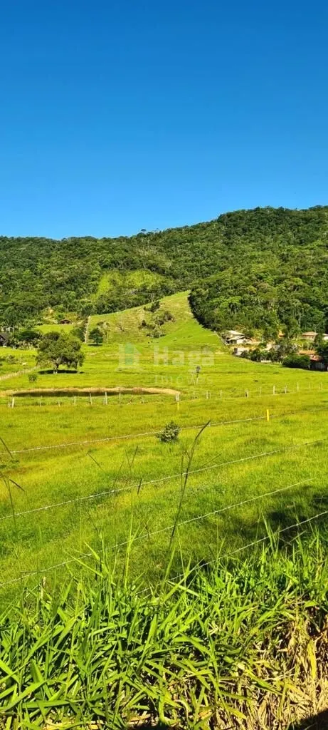 Fazenda à venda de 5 ha em Tijucas, SC, Brasil