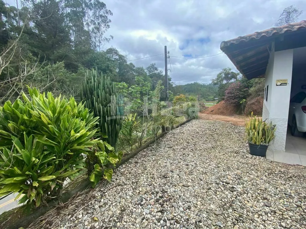 Fazenda à venda de 1.500 m² em Nova Trento, SC, Brasil