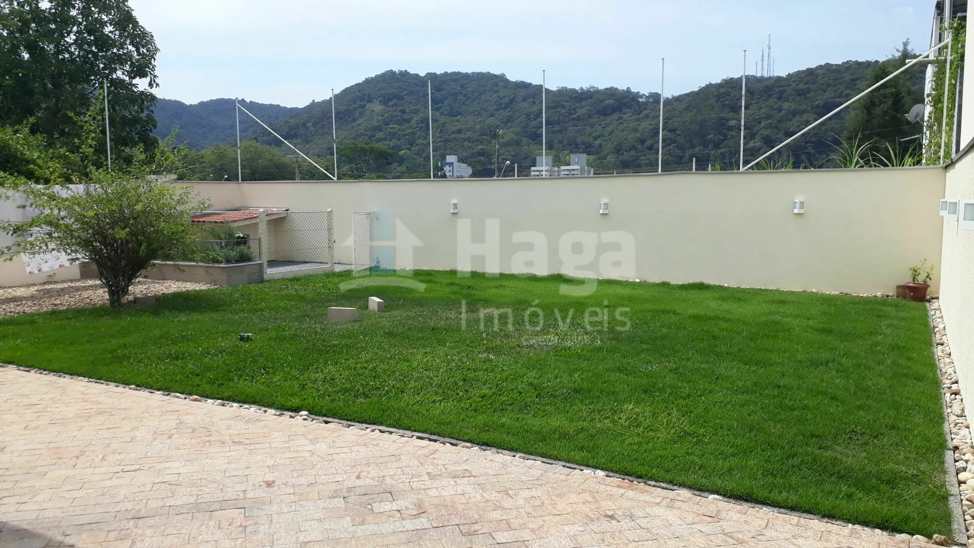 Casa à venda de 600 m² em Brusque, SC, Brasil