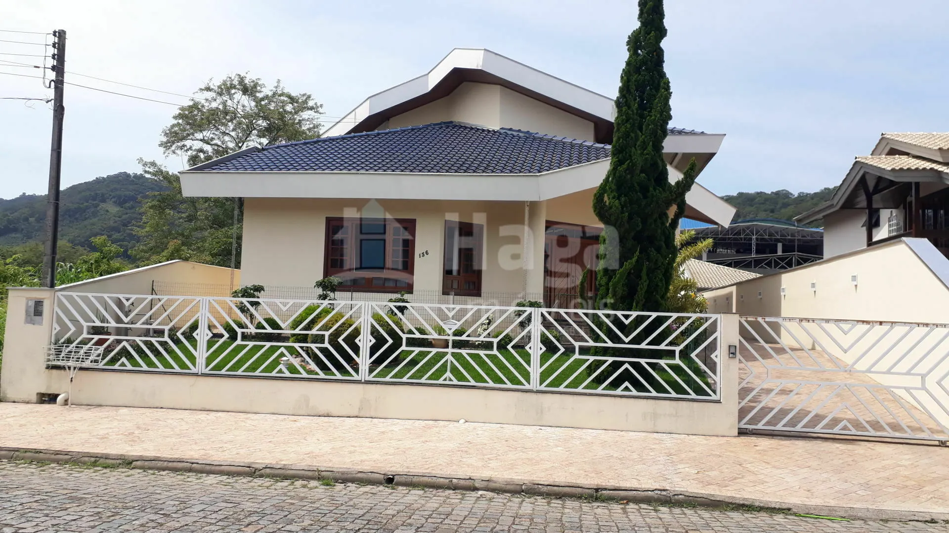 Casa à venda de 600 m² em Brusque, SC, Brasil