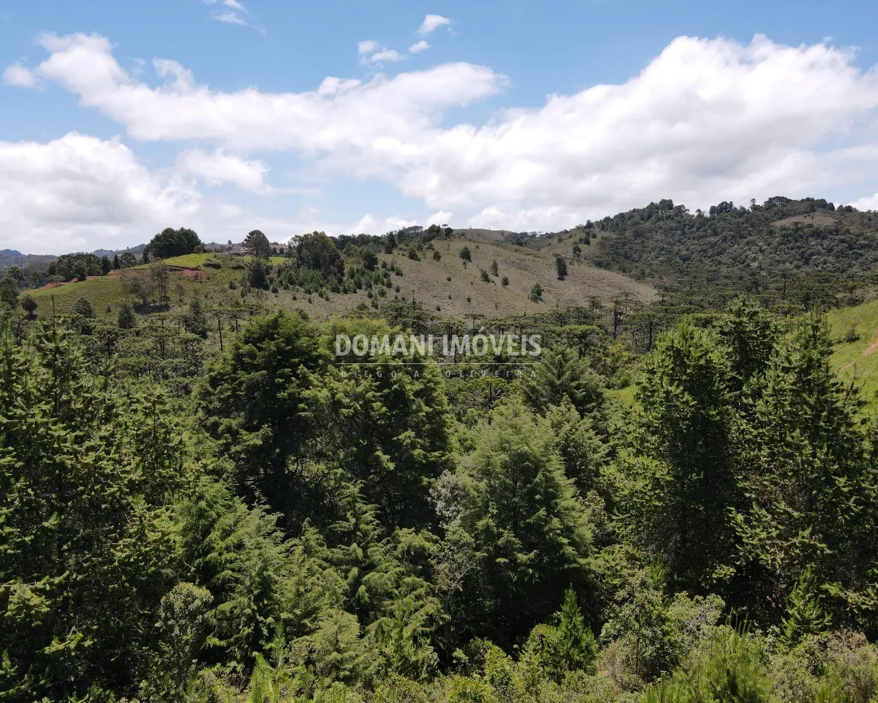 Terreno à venda de 3.220 m² em Campos do Jordão, SP, Brasil