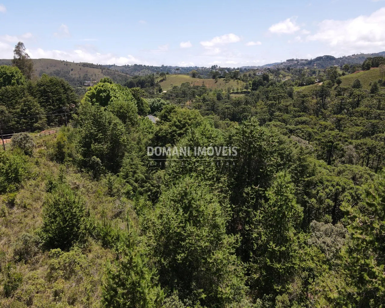 Terreno à venda de 3.220 m² em Campos do Jordão, SP, Brasil