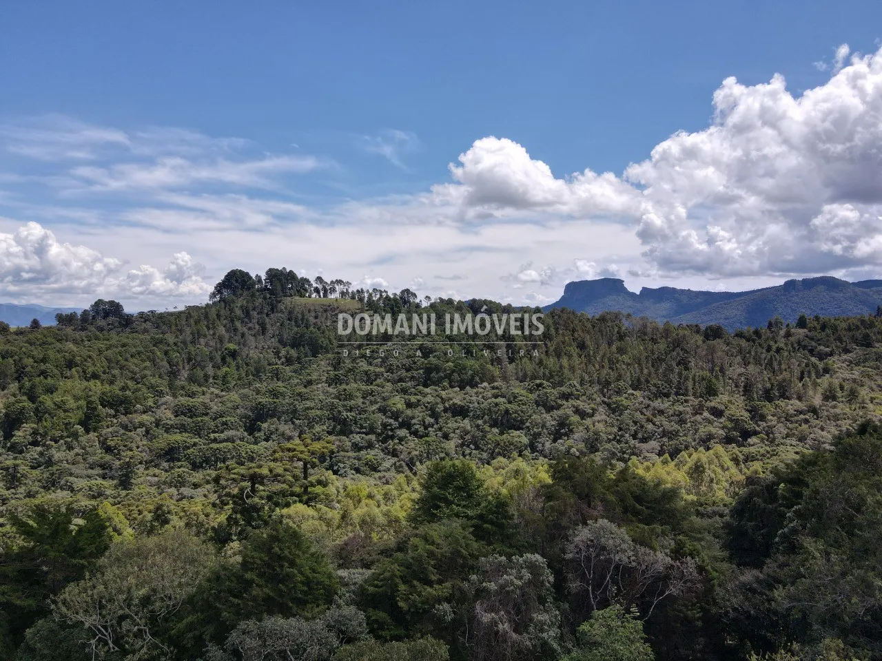 Plot for sale of 2,270 m² in Campos do Jordão, SP, Brazil