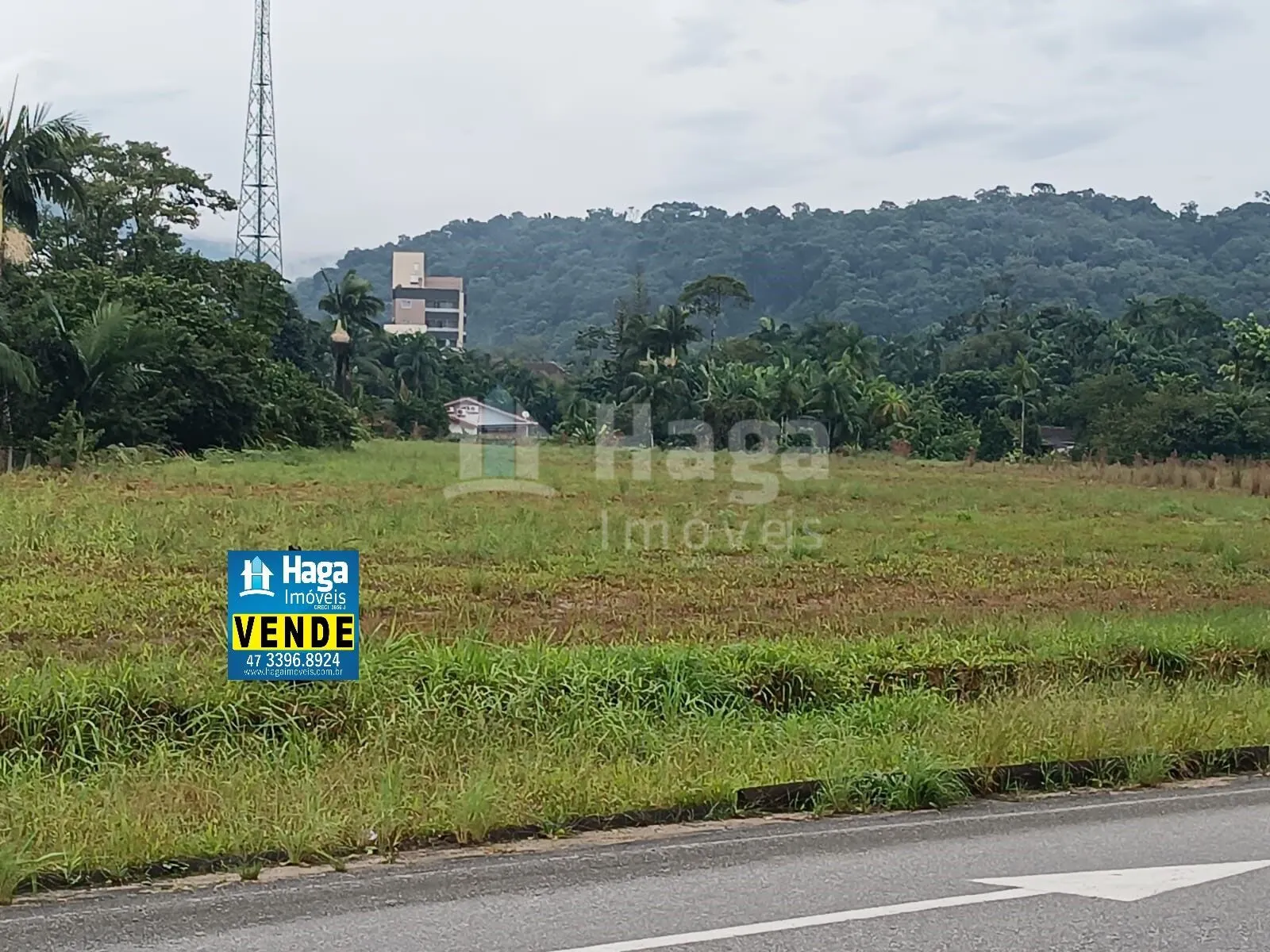 Terreno à venda de 6.600 m² em Guabiruba, SC, Brasil