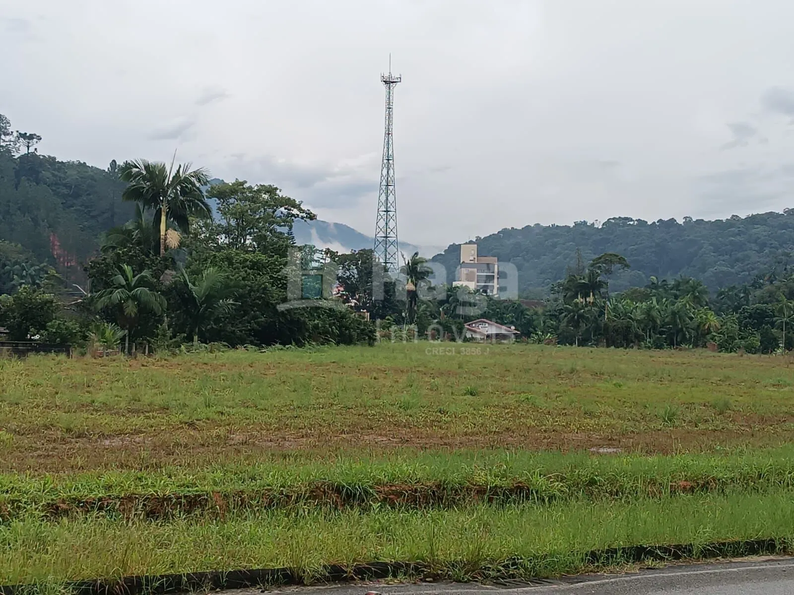 Terreno à venda de 6.600 m² em Guabiruba, SC, Brasil