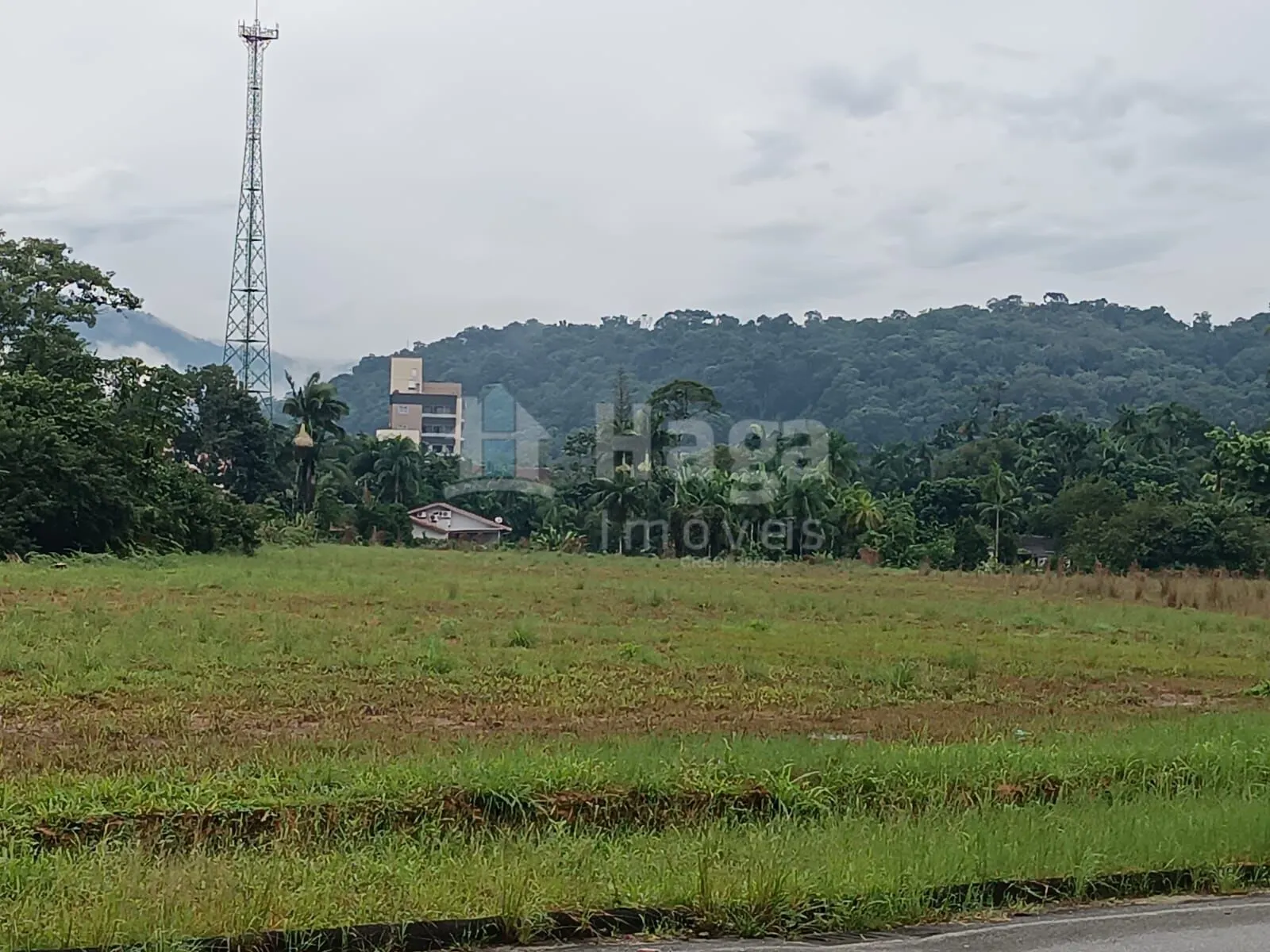 Terreno à venda de 6.600 m² em Guabiruba, SC, Brasil