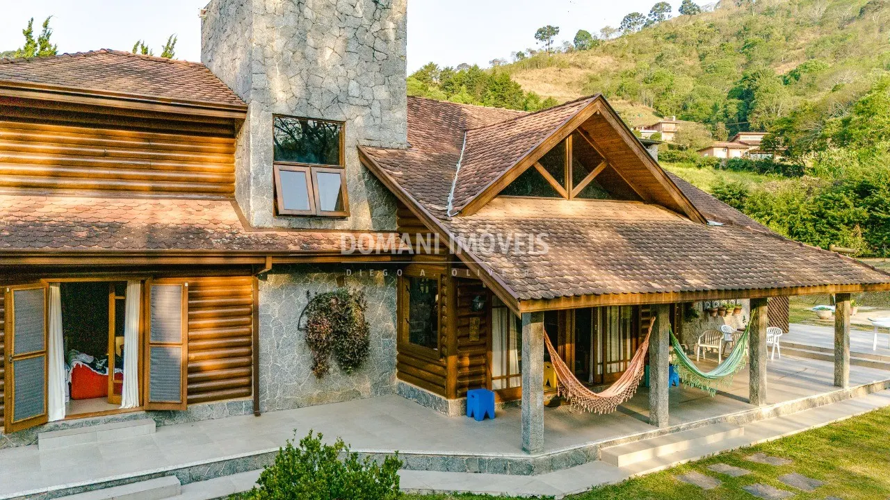 Casa à venda de 5.000 m² em Santo Antônio do Pinhal, SP, Brasil