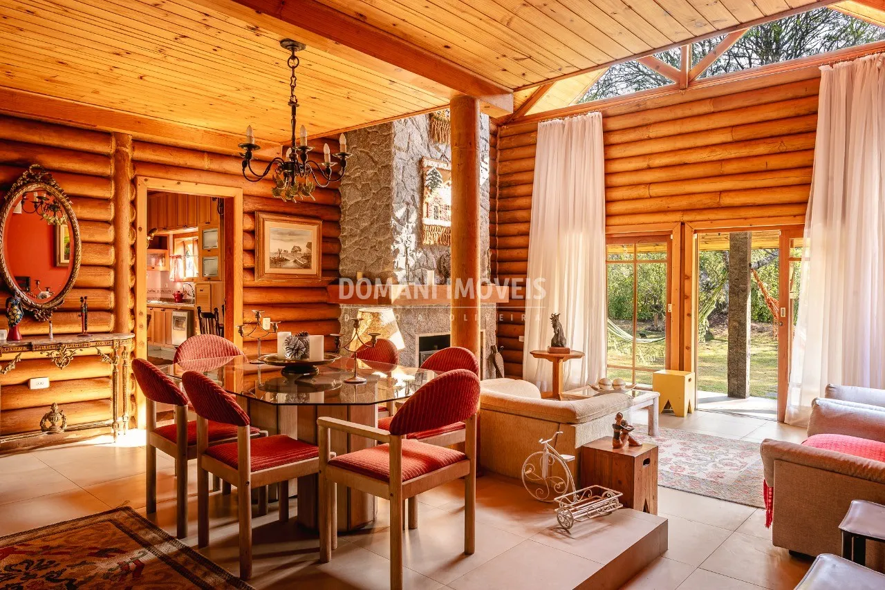 Casa à venda de 5.000 m² em Santo Antônio do Pinhal, SP, Brasil