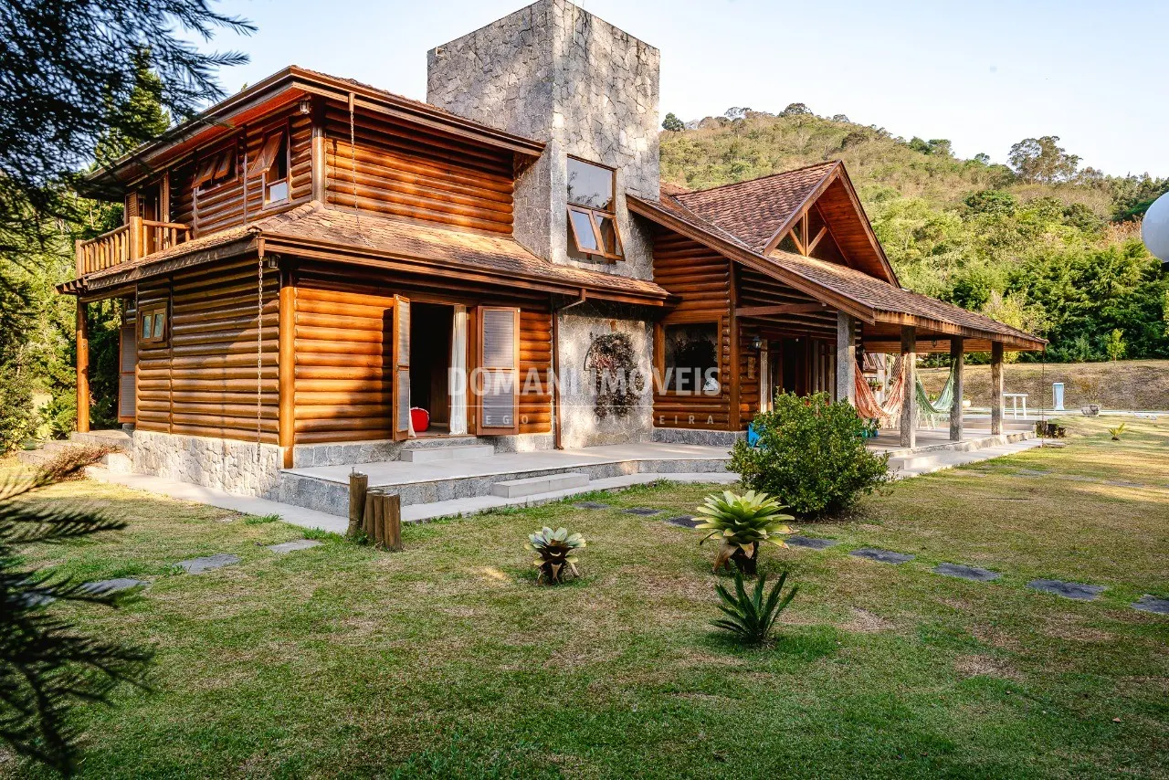 Casa à venda de 5.000 m² em Santo Antônio do Pinhal, SP, Brasil