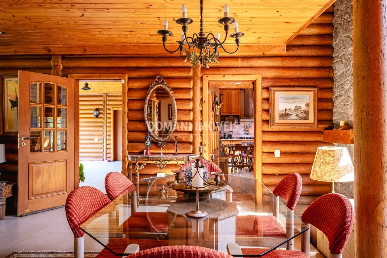 Casa à venda de 5.000 m² em Santo Antônio do Pinhal, SP, Brasil