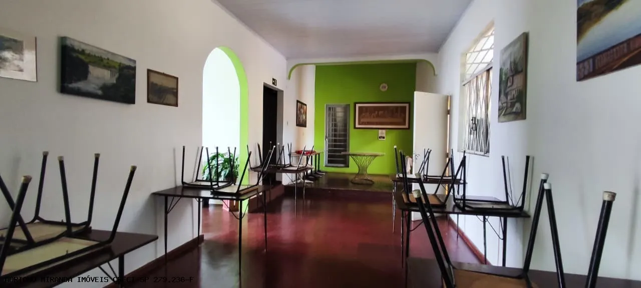Comercial à venda de 2.004 m² em Piraju, SP, Brasil