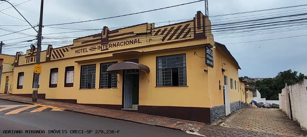 Comercial à venda de 2.004 m² em Piraju, SP, Brasil