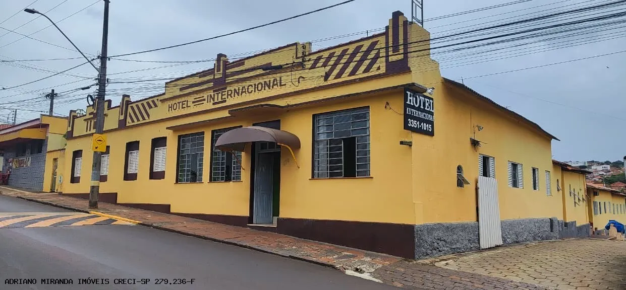 Comercial à venda de 2.004 m² em Piraju, SP, Brasil