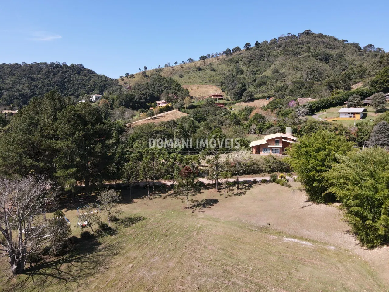 Terreno à venda de 5.000 m² em Santo Antônio do Pinhal, SP, Brasil