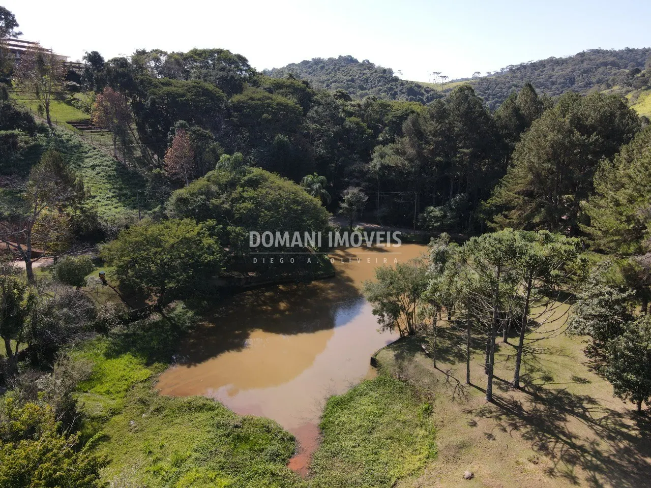 Terreno à venda de 5.000 m² em Santo Antônio do Pinhal, SP, Brasil