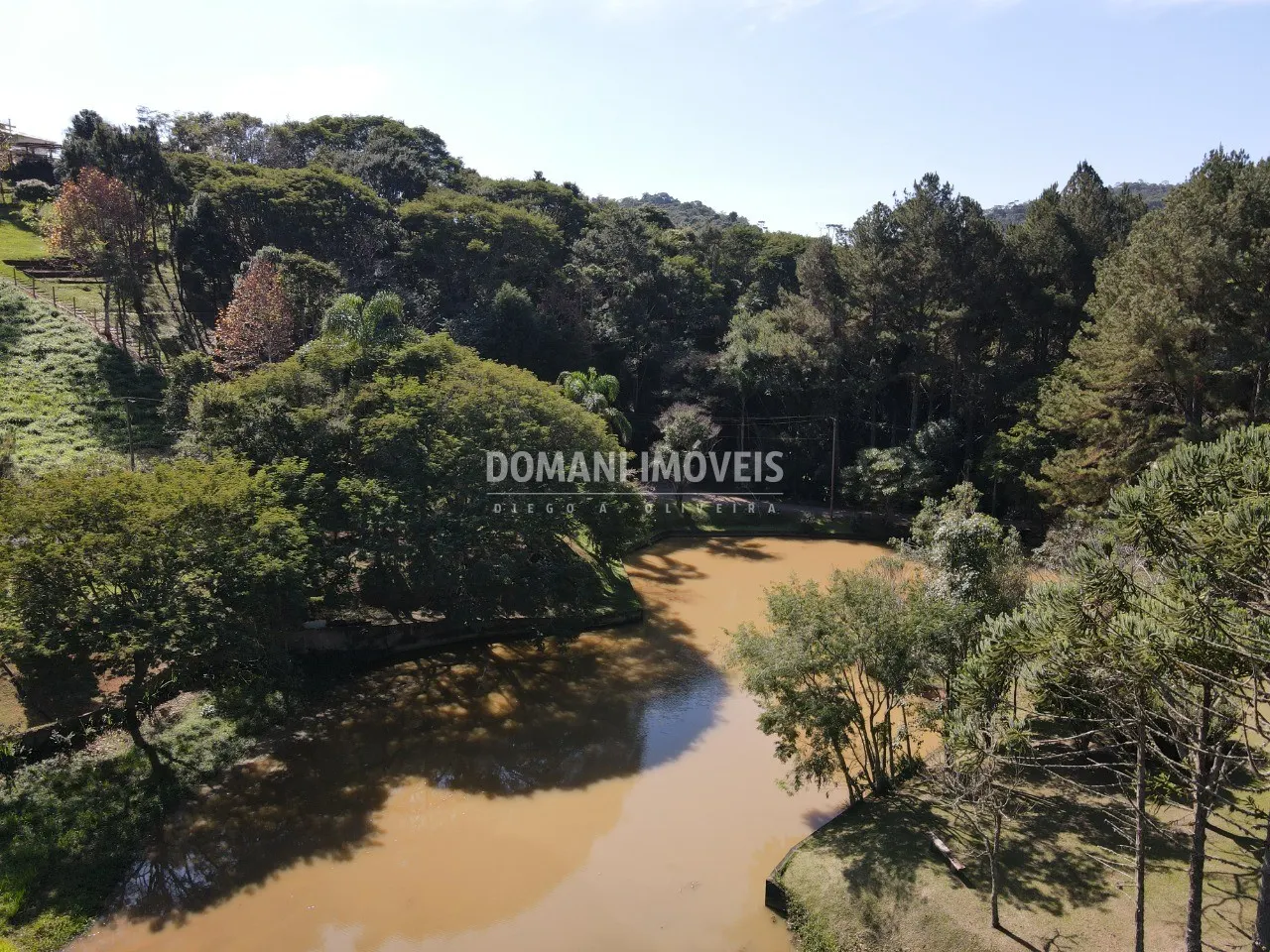 Terreno à venda de 5.000 m² em Santo Antônio do Pinhal, SP, Brasil