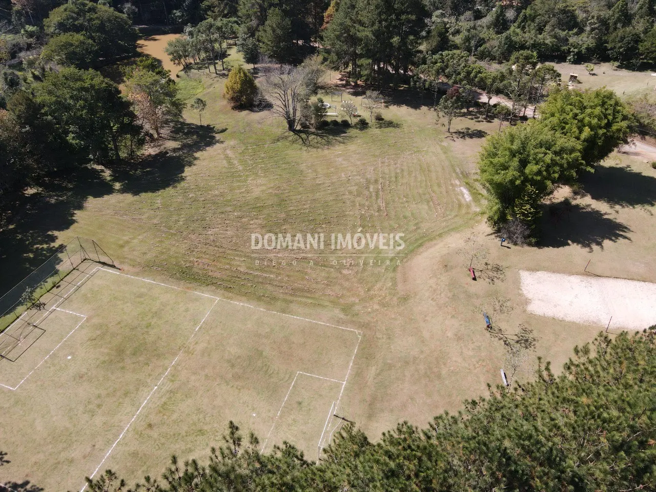 Terreno à venda de 5.000 m² em Santo Antônio do Pinhal, SP, Brasil