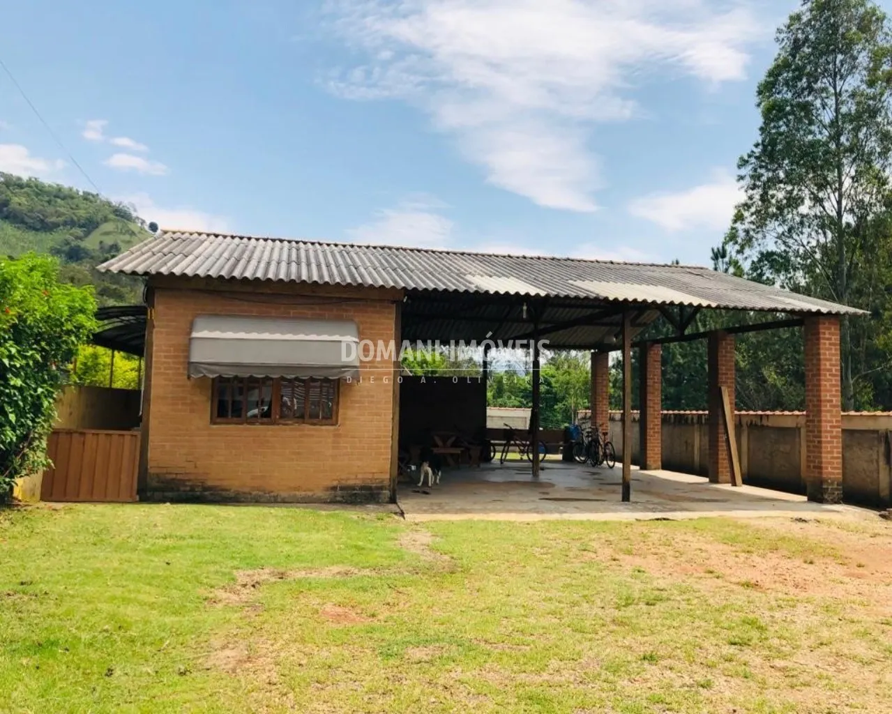 Casa à venda de 1.800 m² em São Bento do Sapucaí, SP, Brasil