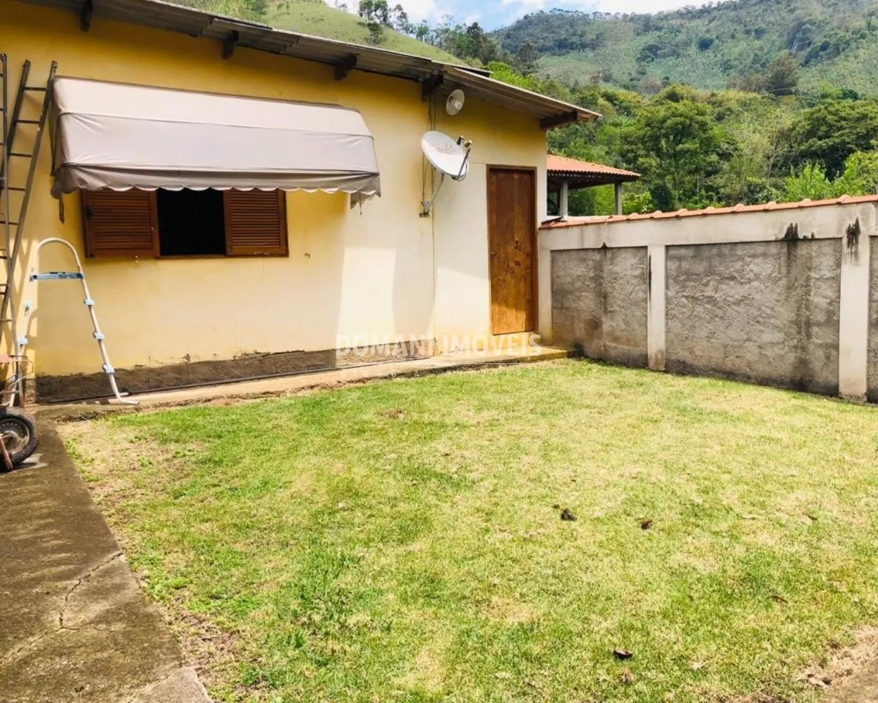 Casa à venda de 1.800 m² em São Bento do Sapucaí, SP, Brasil