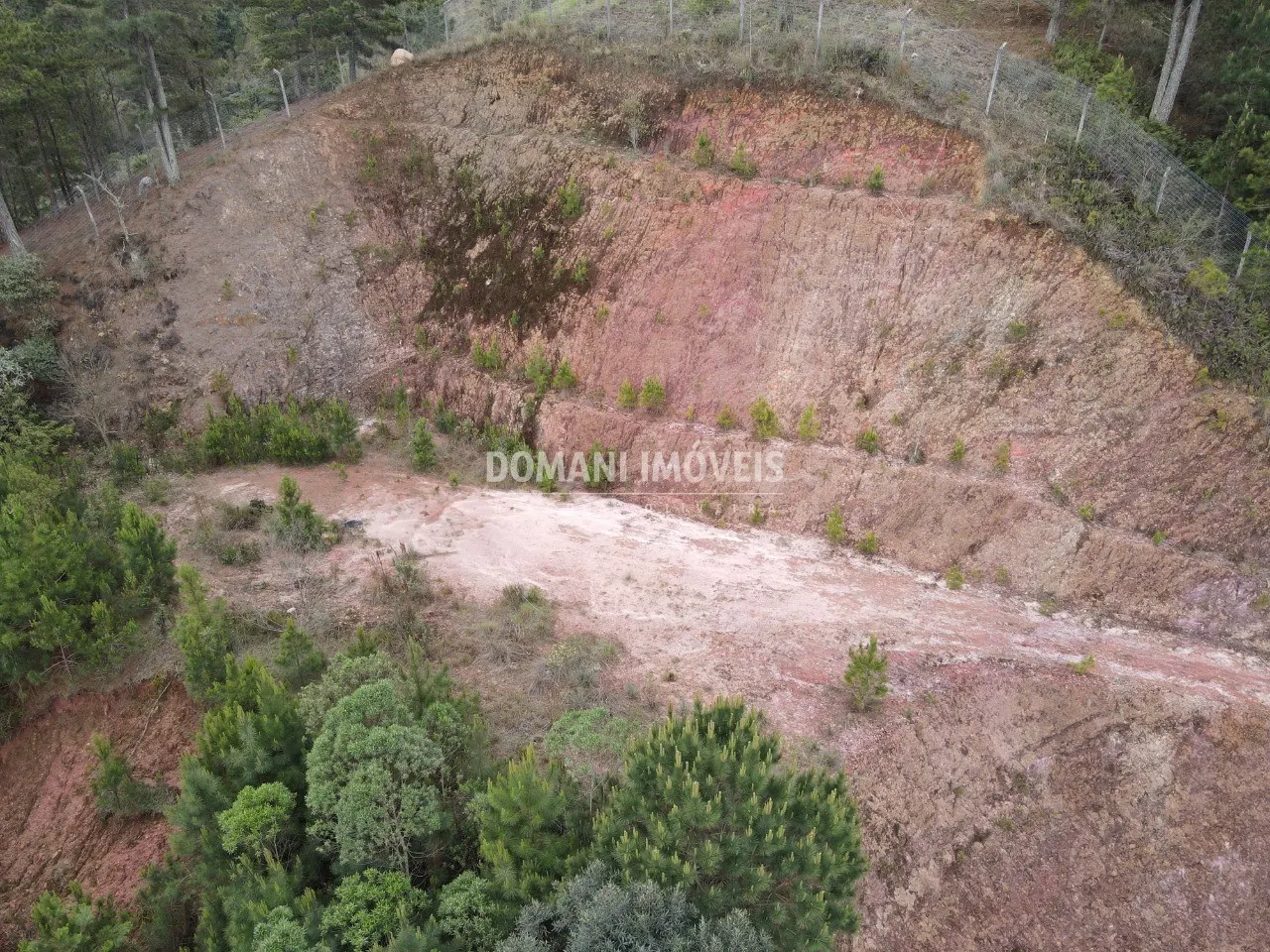 Terreno à venda de 1.980 m² em Campos do Jordão, SP, Brasil
