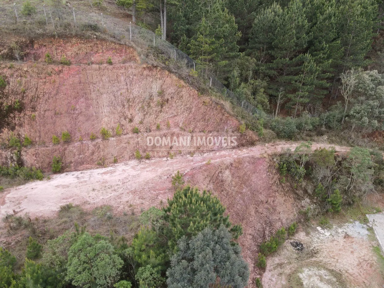 Terreno à venda de 1.980 m² em Campos do Jordão, SP, Brasil