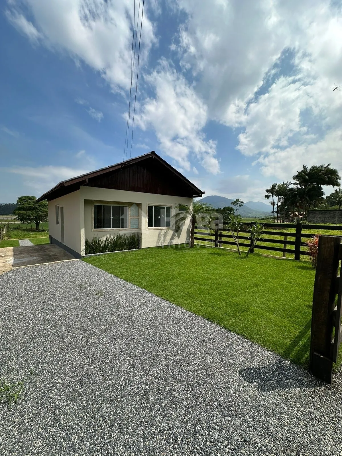 Casa à venda de 800 m² em Tijucas, SC, Brasil