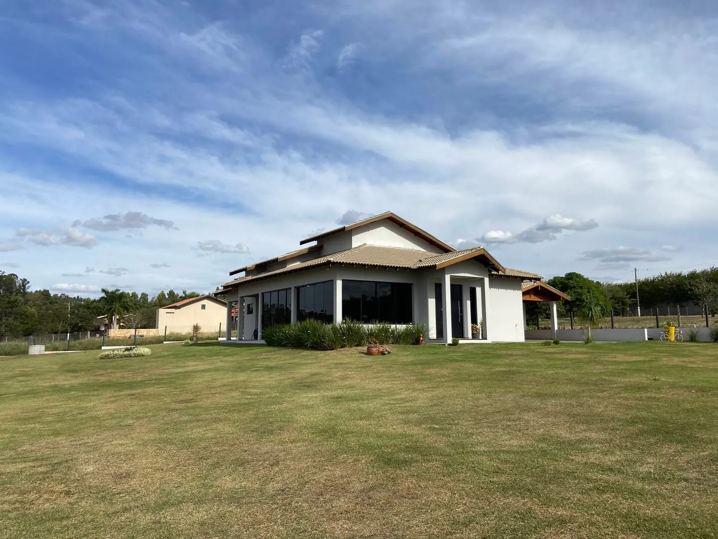 Casa à venda de 2.000 m² em Piraju, SP, Brasil