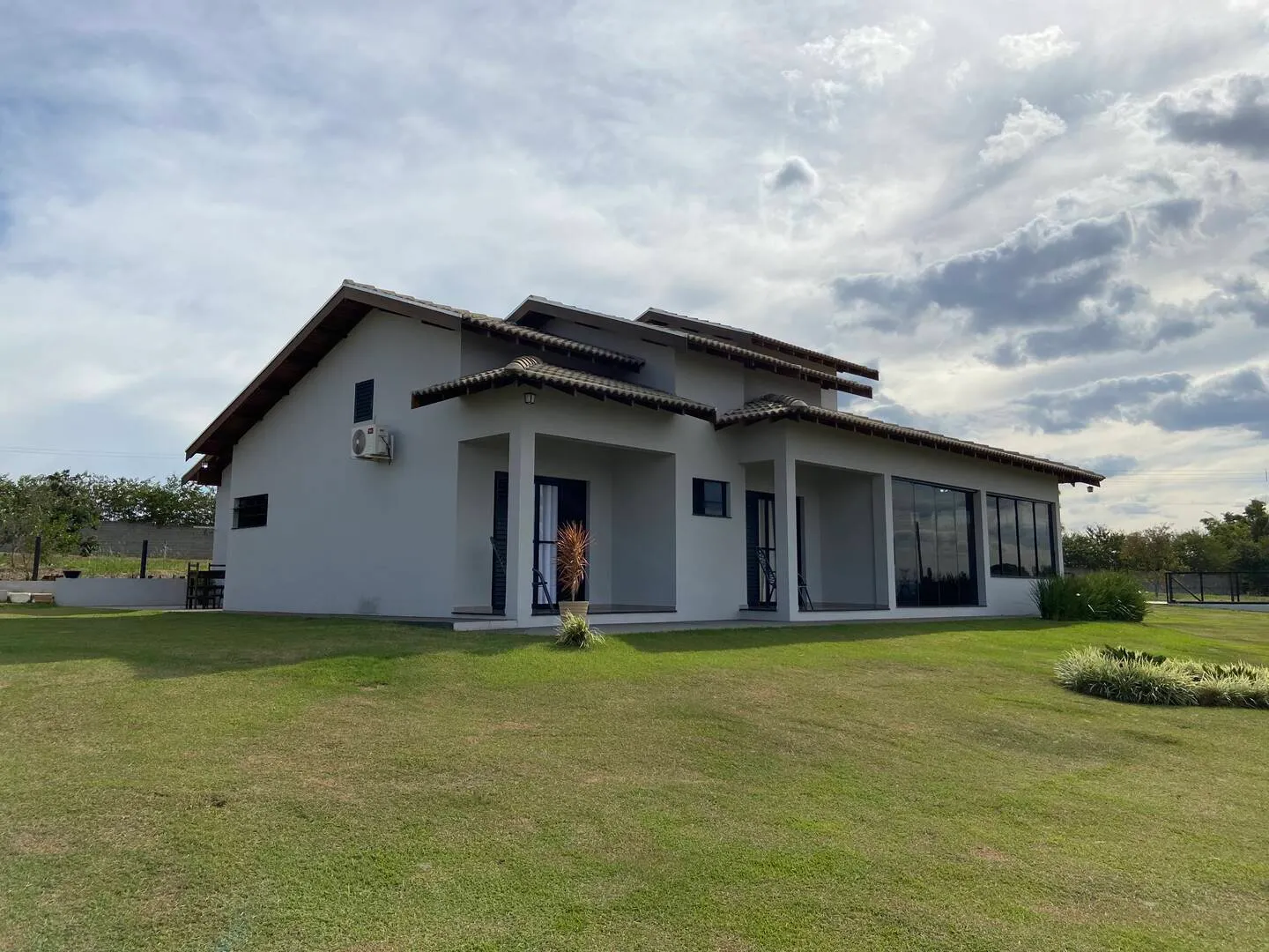 Casa à venda de 2.000 m² em Piraju, SP, Brasil