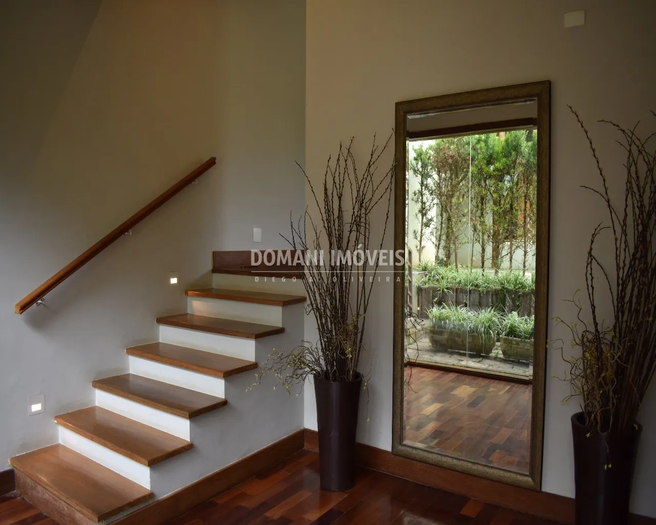 Casa à venda de 1.325 m² em Campos do Jordão, SP, Brasil