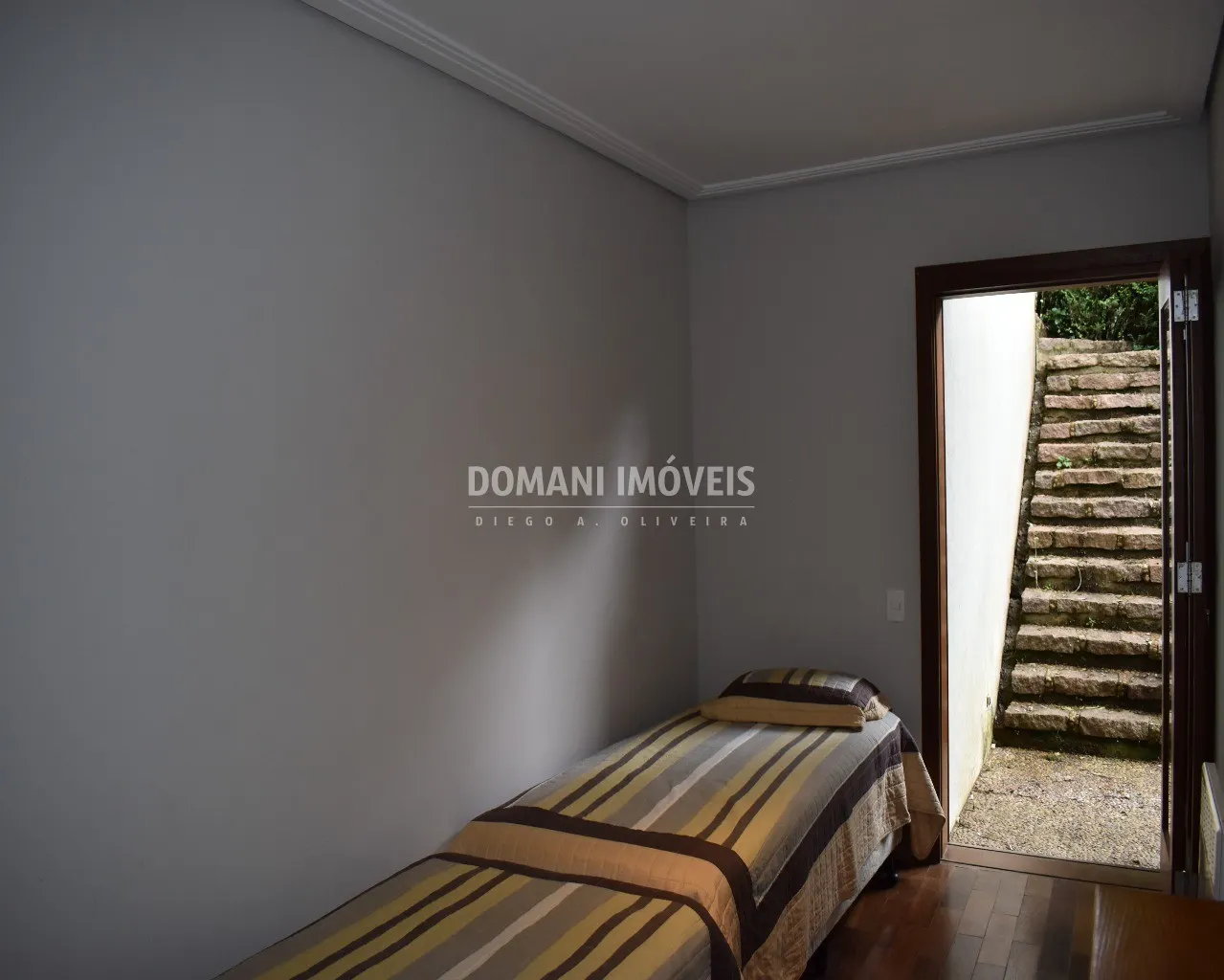 Casa à venda de 1.325 m² em Campos do Jordão, SP, Brasil