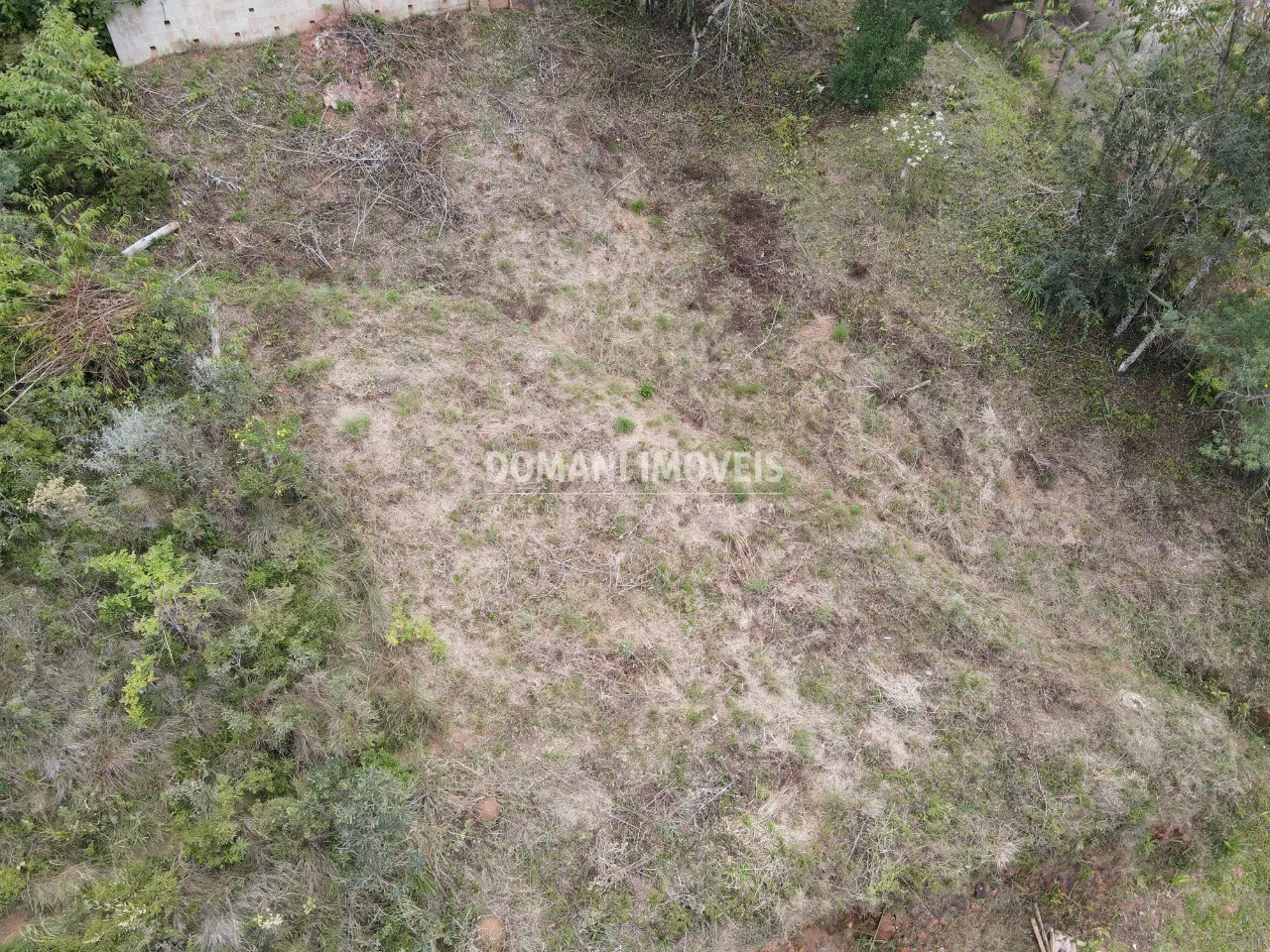 Terreno à venda de 330 m² em Campos do Jordão, SP, Brasil