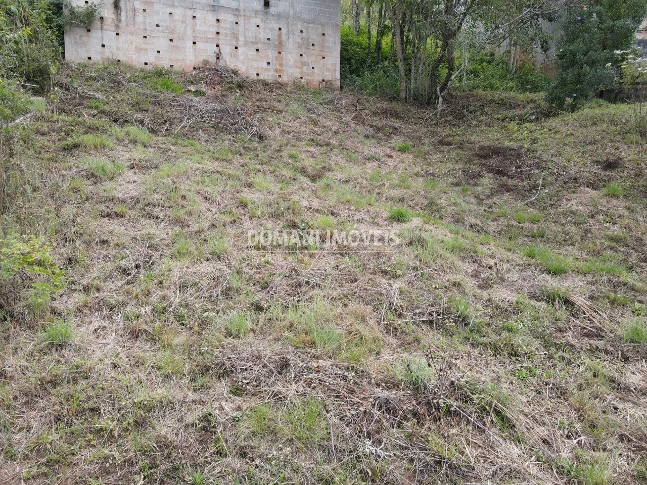 Terreno à venda de 330 m² em Campos do Jordão, SP, Brasil