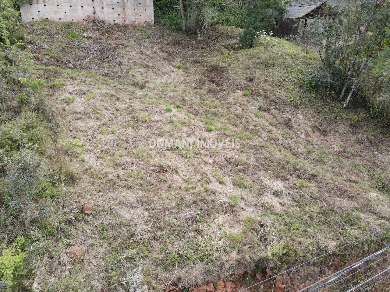Terreno à venda de 330 m² em Campos do Jordão, SP, Brasil