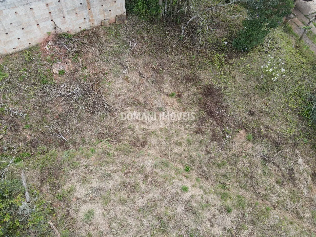 Terreno à venda de 330 m² em Campos do Jordão, SP, Brasil