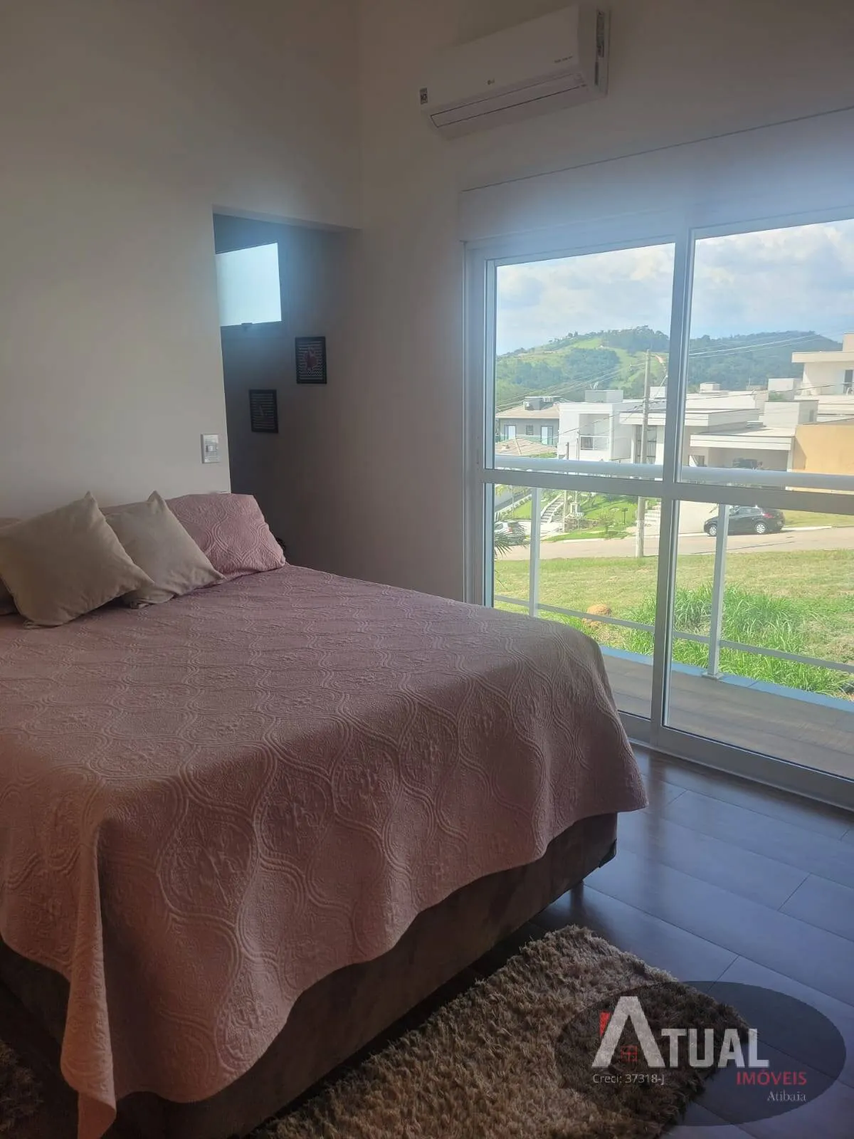 Casa à venda de 300 m² em Atibaia, SP, Brasil