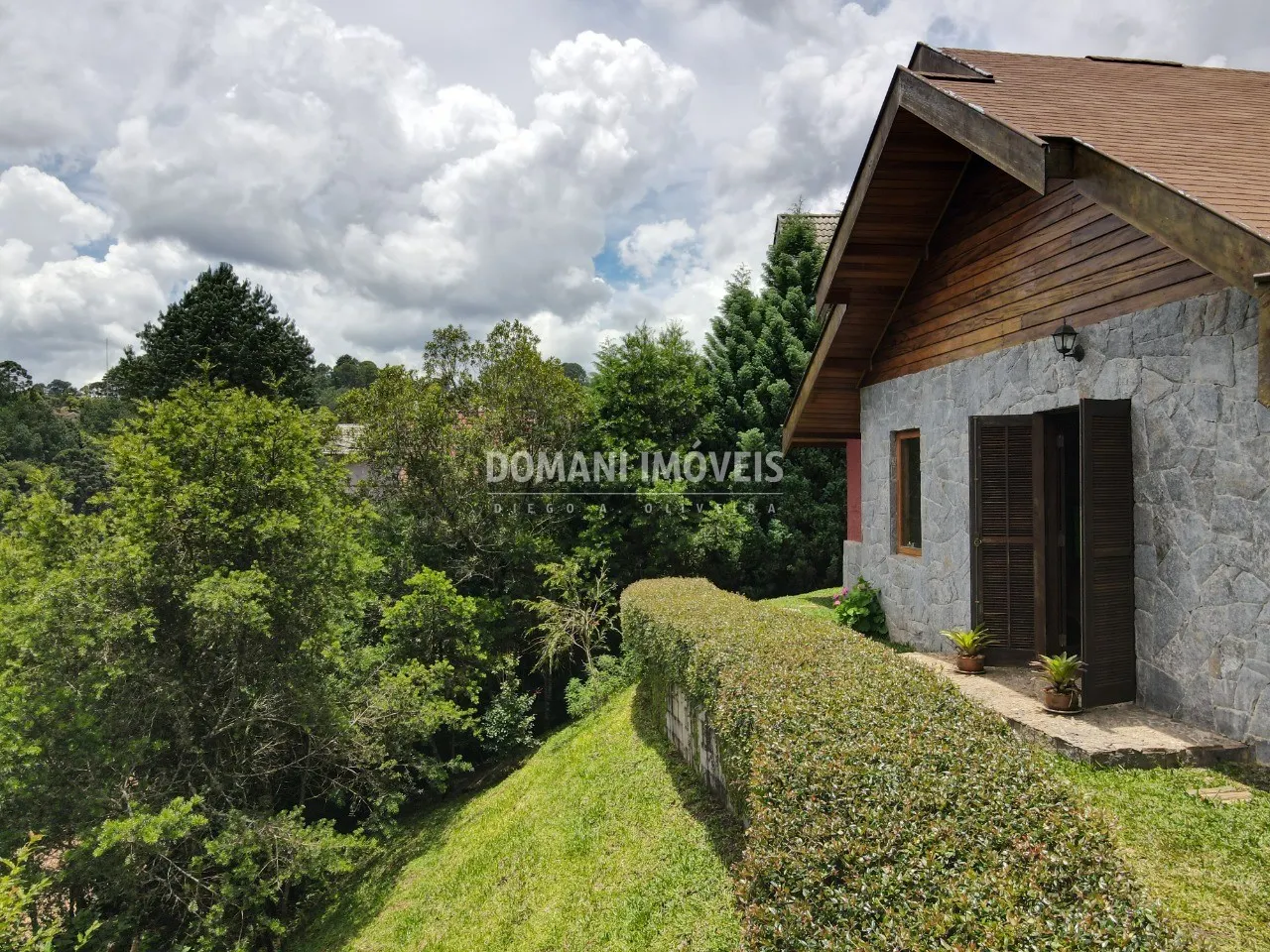 House for sale of 1,280 m² in Campos do Jordão, SP, Brazil