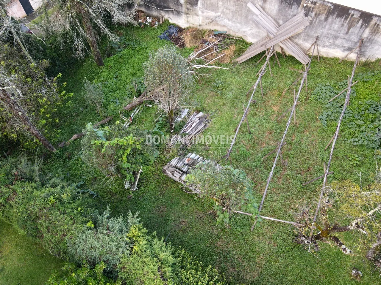 Terreno à venda de 740 m² em Campos do Jordão, SP, Brasil
