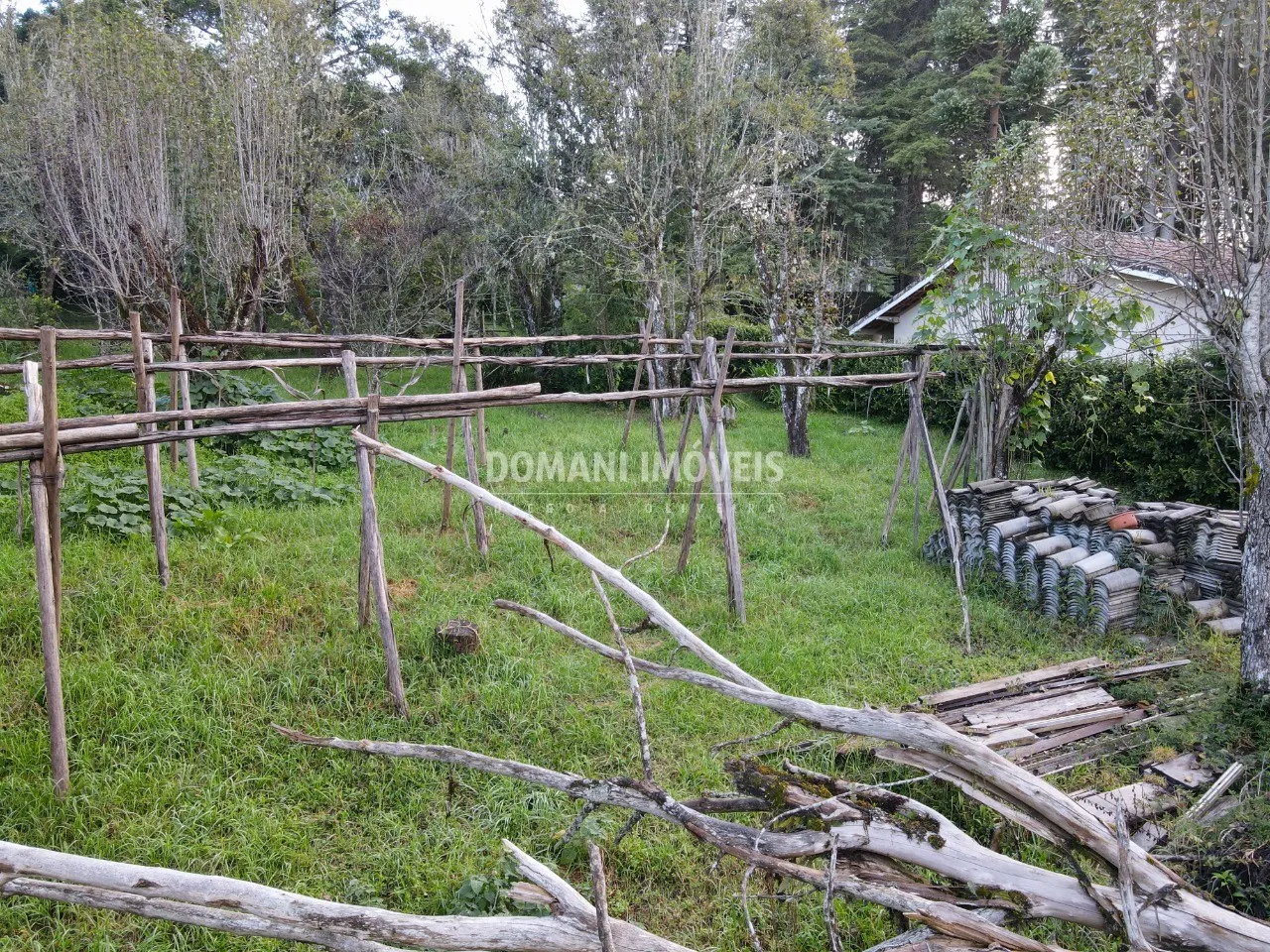 Terreno à venda de 740 m² em Campos do Jordão, SP, Brasil