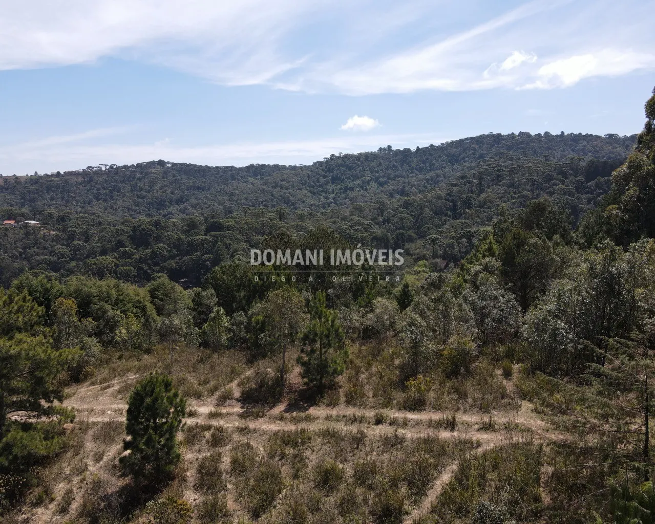 Terreno à venda de 2.850 m² em Campos do Jordão, SP, Brasil