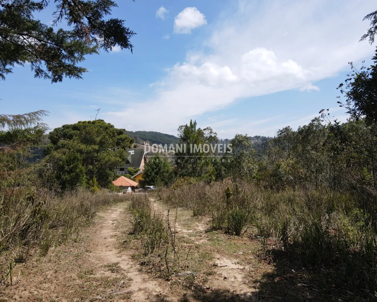 Terreno à venda de 2.850 m² em Campos do Jordão, SP, Brasil