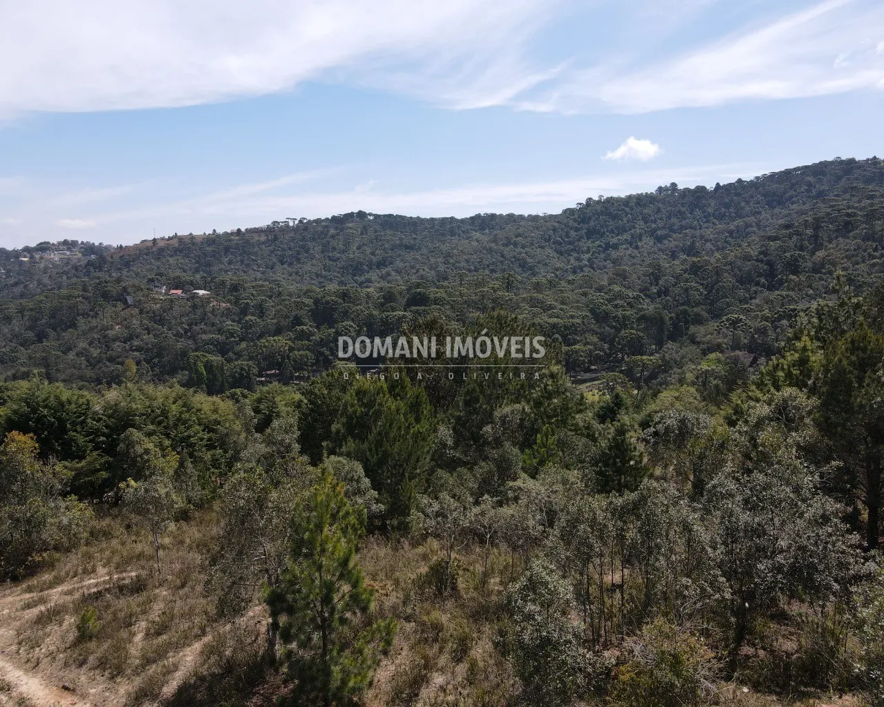 Terreno à venda de 2.850 m² em Campos do Jordão, SP, Brasil