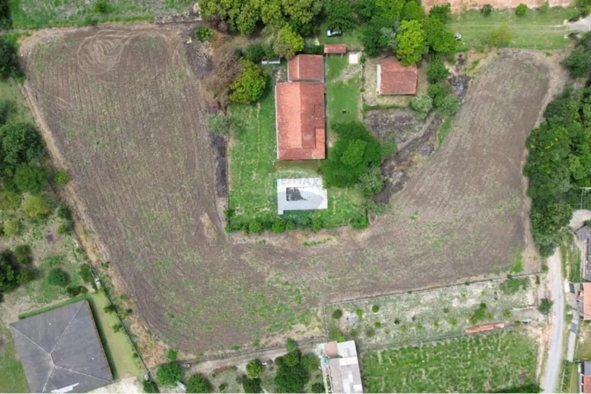 Chácara à venda de 1 ha em Araçoiaba da Serra, SP, Brasil