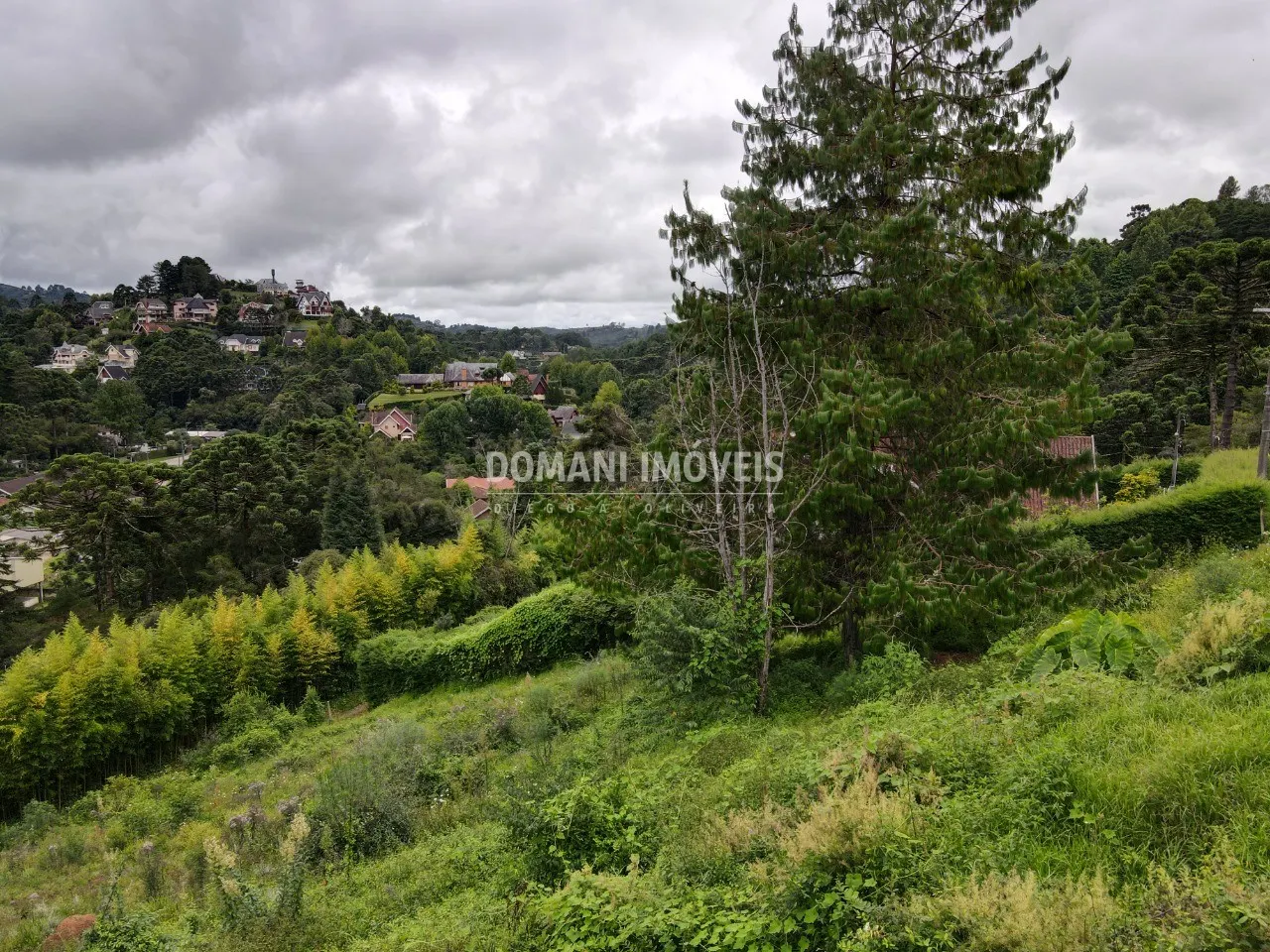 Terreno à venda de 1.070 m² em Campos do Jordão, SP, Brasil