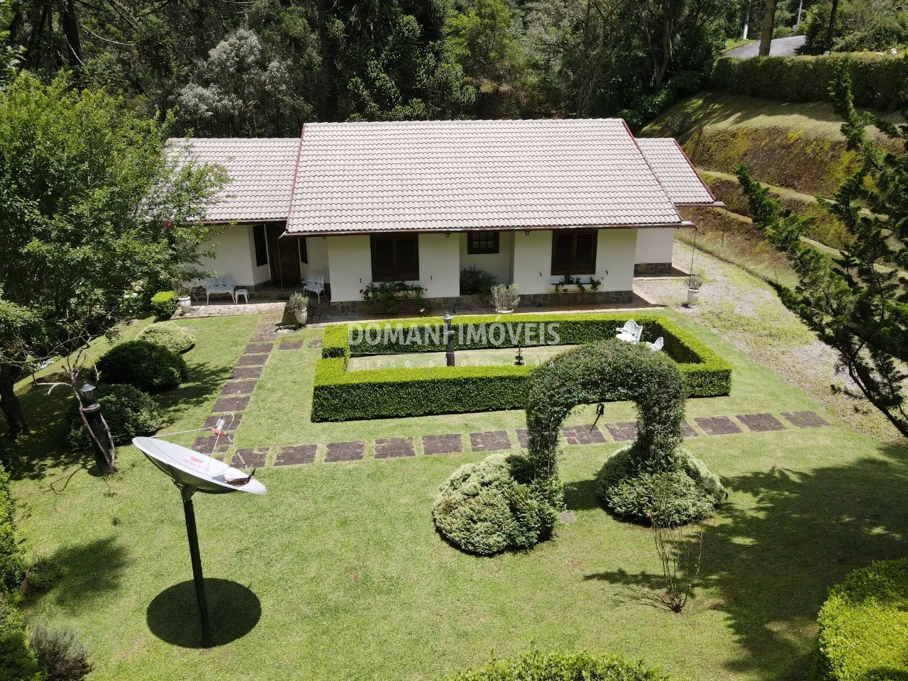 Casa à venda de 1.600 m² em Campos do Jordão, SP, Brasil