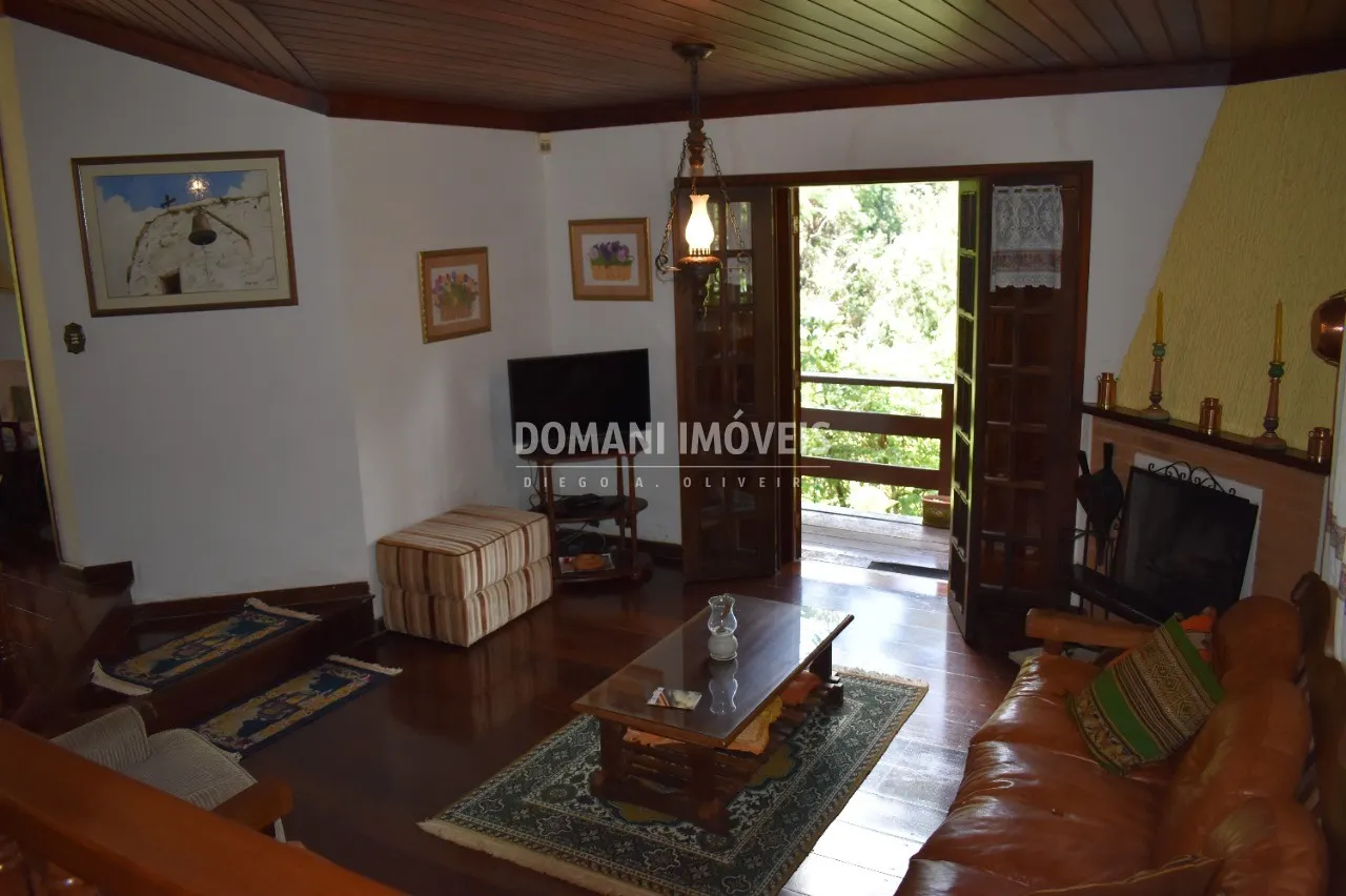 Casa à venda de 1.600 m² em Campos do Jordão, SP, Brasil