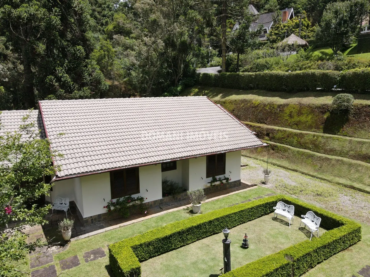 Casa à venda de 1.600 m² em Campos do Jordão, SP, Brasil